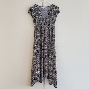 Motherhood Maternity black and white dress